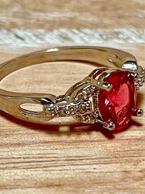 Ruby-tone Red Crystal Gemstone Solitaire Ring w Pavé Accents in Polished Silver